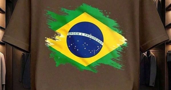 Camiseta Masculina Estampada Brasil